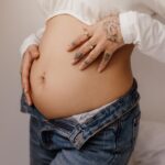 Sindy Michelle Claudia Auvity Instagram - Elle commence à s’installer, cette intolérance au gluten.. J’vais pas vous mentir c’est sûrement le plus gros changement de ma vie, ça fait quelques semaines que bébé grandit et il commence a bien investir les lieux. J’me sens si bien, j’espère que ça va durer, j’ai hâte de te rencontrer et de redécouvrir la vie avec toi. 🤍🥹
