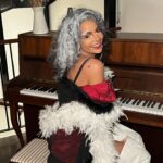 Sindy Michelle Claudia Auvity Instagram - Cette année c’est Cruella qui a gagné mon coeur pour Halloween, et franchement j’me suis trop tapée sur le costume hihi Merci de m’avoir empêché de lisser mes cheveux dans le canal, kenza m’aurait bloqué mdrrr