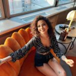 Sindy Michelle Claudia Auvity Instagram - Tu brillera encore, et encore mieux. Si ce que tu traverse en ce moment te met à l'épreuve, si ton cœur est lourd, et que t'as l'impression que tu t'en sortira jamais, jte promet que c'est juste une impression, faut que tu t'accroches encore un peu, t'as même pas vécu et rencontré le quart de ce qui fera ton bonheur ♡