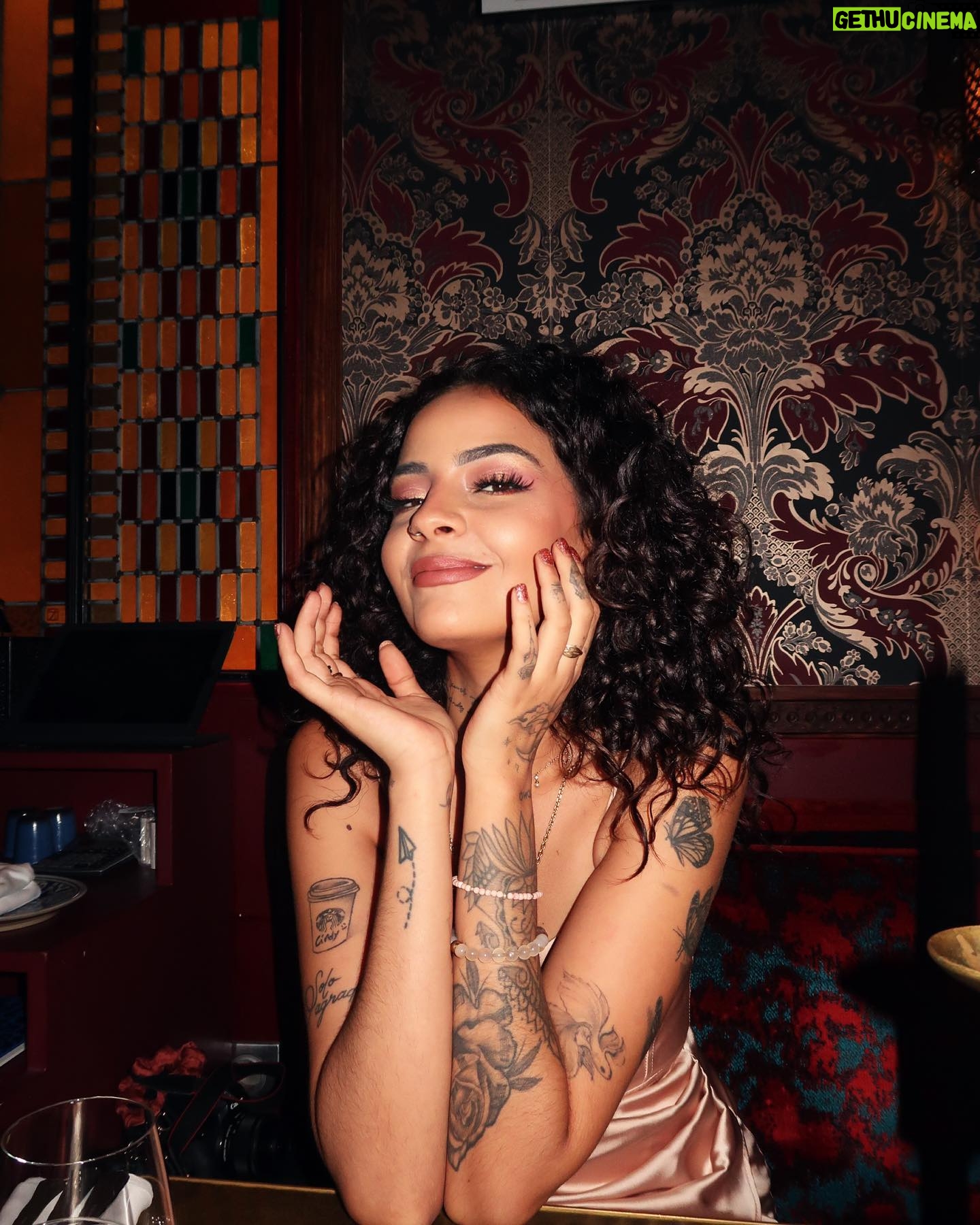 Sindy Michelle Claudia Auvity Instagram - longue vie sindounette 🎂 J’ai survécu au club des 27, et j’suis super heureuse de débuter une nouvelle année de ma vie tournée vers l’essentiel, l’amour, la musique, le partage et la réussite 🤍 J’ai hâte de nos prochaines aventures 🥺♥️