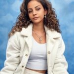 Sindy Michelle Claudia Auvity Instagram - 6 euros les photos elles ont totalement intérêt à stat 😭