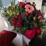Sindy Michelle Claudia Auvity Instagram - Je t’attendais cet été, en me disant que c’était un beau cadeau de fin de vingtaine, en imaginant déjà les couleurs de ta chambre et toutes les compotes que j’allais pouvoir te concocter. T’as redonné un souffle à ma vie et en quelque jours j’ai énormément grandi, murit et appris. J’ai découvert une peine qui coupe le souffle et l’appétit, mais qui renforce énormément de choses. J’ai senti notre connexion, ta présence et ton départ. Mais surtout ta force parce que je sais que t’as essayé, c’est dans notre sang de s’accrocher, on est comme ça nous. T’as encore plus ouvert mon coeur de femme, merci d’être passé 🤍