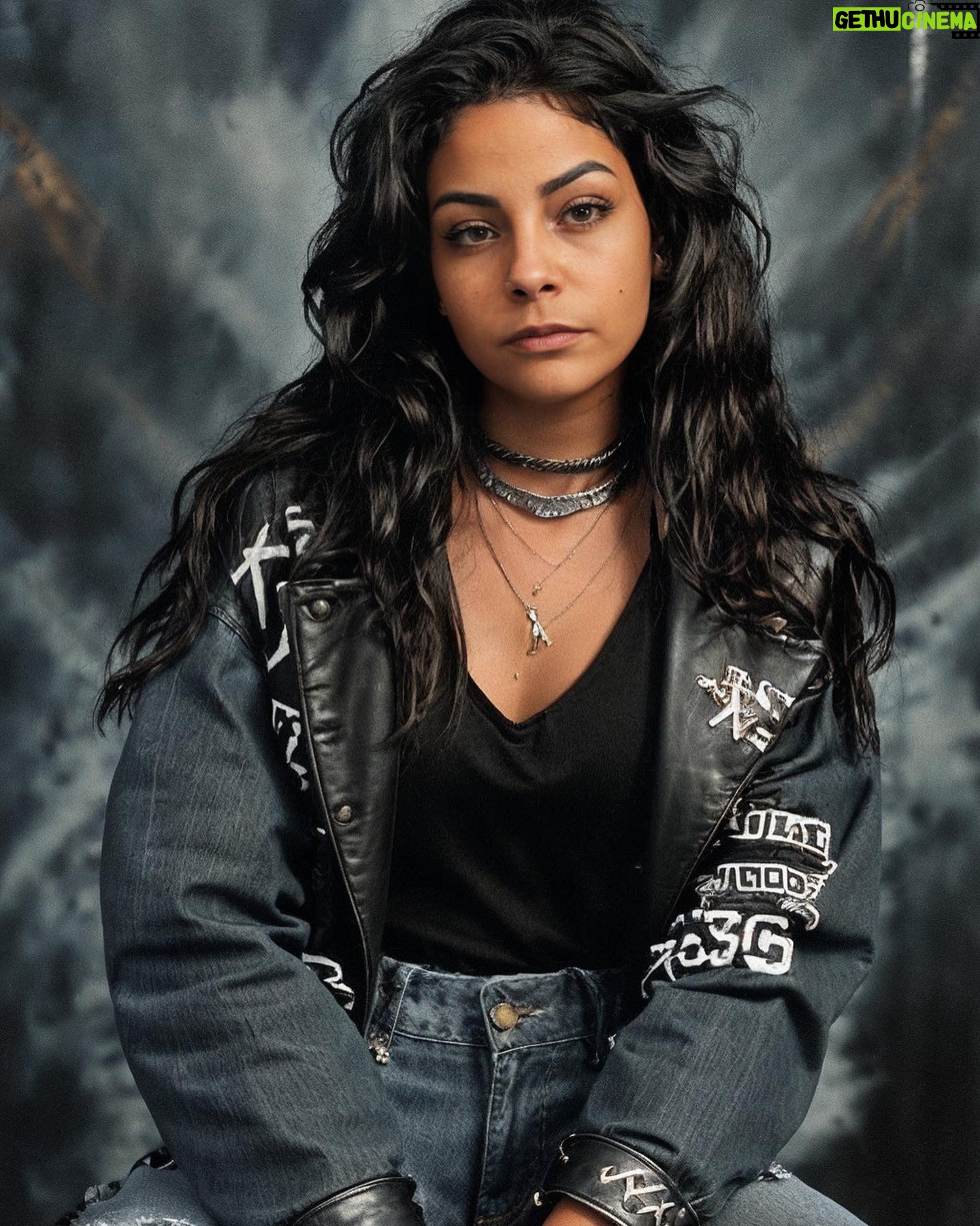 Sindy Michelle Claudia Auvity Instagram - 6 euros les photos elles ont totalement intérêt à stat 😭