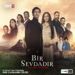Sinem Öztürk Instagram – “Bir aile istiyorum.”

Afişimiz sizlerle ✨😍🤍

İlk bölümüyle 31 Ocak Çarşamba saat 20.00’de TRT 1’de! 📺
@birsevdadirtrt @bozdagfilm @trt1
