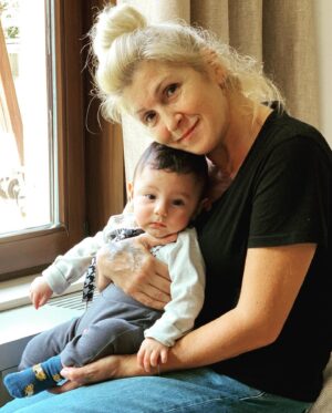 Sinem Öztürk Instagram - Biliyorum ki, sen bugün de kuzucuklarının yanındasın…🤍 ✨