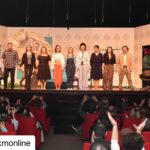 Sinem Öztürk Instagram - "Şaşılacak bir ülkenin, yaşanmadık bir zamanında, kadınlar ve erkekler her alanda eşitti. Ama erkekler tekrar bir adım öne geçmek istedi.” Kadın hakları ve cinsiyet eşitsizliği üzerine distopik komedi, "Zorla Güzellik Olmaz" yarın akşam 20.30'da BKM Tiyatro'da! ✨ Biletler 👉 @biletix #ZorlaGüzellikOlmaz @zogobkm