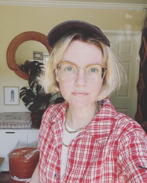 Siobhan Thompson Instagram - New glasses just dropped, please update your files

Got them at eyeholics in k-town, not an ad just a rousing endorsement of a great local business with lovely people