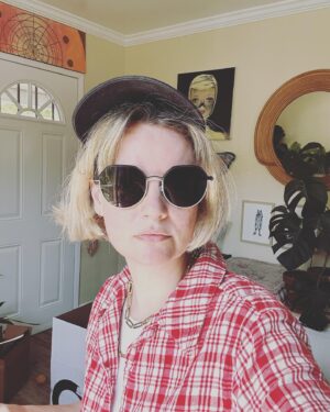 Siobhan Thompson Instagram - New glasses just dropped, please update your files

Got them at eyeholics in k-town, not an ad just a rousing endorsement of a great local business with lovely people