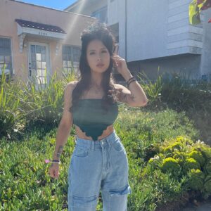 Sirah Instagram - Been growing…my hair 🦋🕊✨