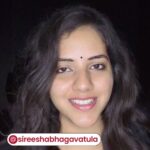 Sireesha Bhagavatula Instagram - Jogi mein aur ganga hai yeh ishq re 🖤 🎹 @semitonemusic @hipiofficialapp