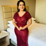 Sireesha Bhagavatula Instagram - Dolled up for #vijayantonylive Madhurai ❤️ Lovely makeover by @harini_muah 💄 Wearing this gorgeous outfit from @lithas_rentals 👗 Classic accessories from @krithika_rental_jewels 💍