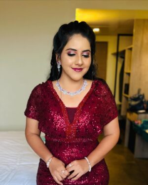Sireesha Bhagavatula Instagram - Dolled up for #vijayantonylive Madhurai ❤️

Lovely makeover by @harini_muah 💄
Wearing this gorgeous outfit from @lithas_rentals 👗 
Classic accessories from @krithika_rental_jewels 💍