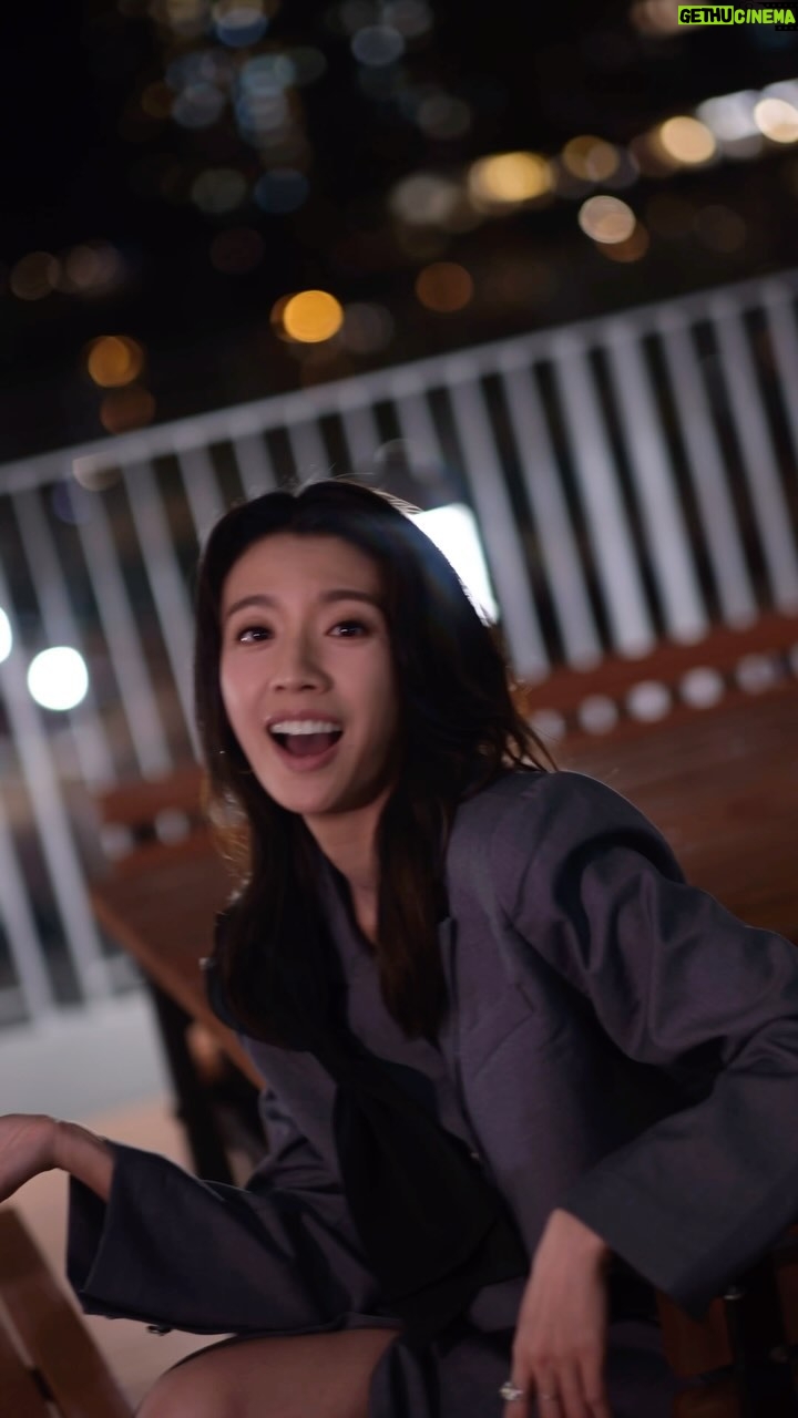 Sisley Choi Instagram - I know I am nobody, but I am definitely somebody. SO ARE YOU! please remember that.🤍 Tried rapping this song during my break lmao, hopefully next time I can do the whole song 🤫😂 . @iammcjin @therealmoonbox