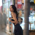 Sisley Choi Instagram - 🦋🕯️ 我不是，因為你才有力量 但是我因為你，更有力量。