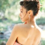 Sisley Choi Instagram - 🌸 緣起，我在人群中看見你。 緣滅，我把你歸還於人海。