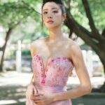 Sisley Choi Instagram - 🌸 緣起，我在人群中看見你。 緣滅，我把你歸還於人海。