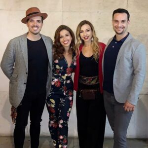 Sissi Martins Instagram - Quando os mais improváveis se juntam o insólito acontece!A gratidão enche-me o coração com a vossa partilha e por toda a aprendizagem ao vosso lado.
E junto de uma iniciativa tão bonita, deparamo-nos com algo que já não via há muito tempo,jovens músicos entregues à Arte com tanto amor e dedicação como se a era tecnológica não existisse.
Obrigada FJM por me fazerem acreditar que nem tudo está perdido.
#sissiruben #fmjsempre #opera #musicaltheater #magichappens