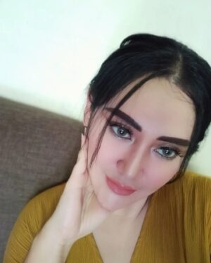 Sissy Firman Instagram - Gimana puasa nya hari ini? 😁🙏