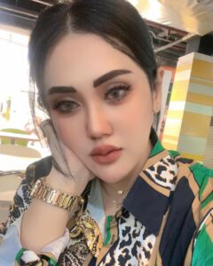 Actress Sissy Firman HD Instagram Photos and Wallpapers October 2023