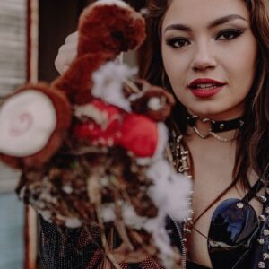 Skye Dolecki Instagram - I’ll lite your heart on fire like I do everything else 🔥

Photography: @decayedbeauty