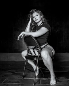 Skye Dolecki Instagram - Your never ending thought Photographer: @infamous.photos Find more on my Patreon, link in bio 💙