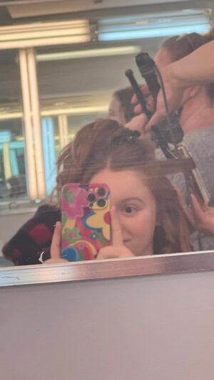 Skylar Gray Instagram - In the hair and makeup chair for episode 6 season 4 for a very special hairdo that I cannot show you the “after” of until you watch the episode! Oh and be prepared to be 😱 scared! @evil @paramountplus