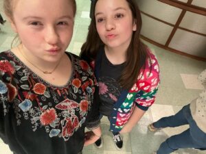 Skylar Gray Instagram - ANY GUESSES WHAT THE SISTERS ARE UP TO NOW??!!🤭

#evilcbs #evilparamountplus #paramountplus #evilreturns #evil #cbsevil #onset #bts #actress #newyork