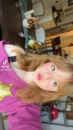 Skylar Gray Instagram - 🩷🩷🩷🩷🩷🩷
#reelsinstagram #reels #eminem #tiktok #explorepage
