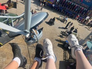 Skylar Gray Instagram - malibu chili cook off photo dump 🤪🍦
