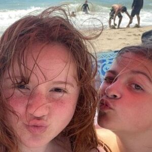 Skylar Gray Instagram - beach bumin until further notice ⛱️
#beachday #beachlife #california #malibu #photooftheday #explorepage #explore #calilife #summer #family #zuma