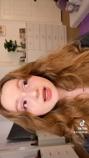 Skylar Gray Instagram - daydream💖
#tiktok #lipsync #reels #explore