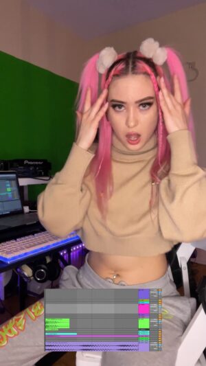 Skylar Roberge Instagram - What if I said the other drop is a Trap drop… ok who needs this to make ugly stank faces with me 🤓
Shout out to the papis @yellowclaw 💖
