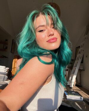 Skyler Wright Instagram - devine feminine, i’m feminine, wow!