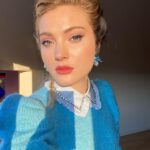 Skyler Samuels Instagram - No filter? No problem. Not registered to vote? BIG problem. Please register to vote if you haven’t already. I, along with the rest of the internet, will continue to spam your feed until you do 😘💙 #vote