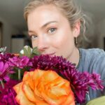 Skyler Samuels Instagram - 💐