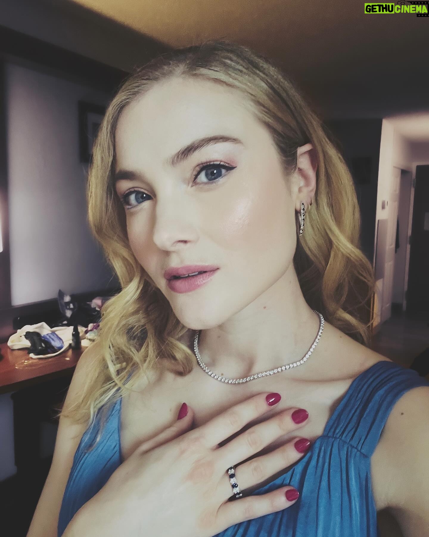 Skyler Samuels Instagram - If youβre gonna have the blues, may they be sapphire ππ π x @charlesandcolvard #madenotmined #charlesandcolvardpartner