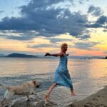 Smaragda Karydi Instagram - Φθινοπωρινά απογεύματα με τον οφίσιαλ @yiannisofficial