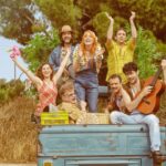 Smaragda Karydi Instagram - «Η ΜΑΡΙΧΟΥΑΝΑ ΤΗΣ ΜΑΜΑΣ ΕΙΝΑΙ Η ΚΑΛΥΤΕΡΗ» του Ντάριο Φο Με τεράστια χαρά και ανυπομονησία περιμένω να ξεκινήσουμε στο Θέατρο Ήβη με την καλύτερη ομαδάρα συνεργατών που θα μπορούσα ποτέ να φανταστώ Από 18 Οκτωβρίου στο θέατρο Ήβη αναβουμε τους ναργιλέδες Η προπώληση ξεκίνησε από την @vivagr_tickets Παίζουν: Σμαράγδα Καρύδη @smaragda_karidi_official Τάκης Παπαματθαίου @takispapamatthaiou Γιώργος Νούσης @nousis_giorgos Χάρης Χιώτης @xarisxiwtis Τάσος Ροδοβίτης @rodobitistasos Διαμαντής Αδαμαντίδης @innerd_official Ιωάννα Λέκκα @lekkaki Μετάφραση: Ευδόκιμος Τσολακίδης @evdokimos_tsolakidis_official Διασκευή - Σκηνοθεσία: Σμαράγδα Καρύδη Σκηνικά: Μαρία Φιλίππου @maria.filippou_design Κοστούμια: Μαρία Κοντοδήμα @kododiman Πρωτότυπη Μουσική: Διαμαντής Αδαμαντίδης @innerd_official Πρωτότυποι Στίχοι: Σοφία Καψούρου @sofiakapsourou Video art: Παντελής Μάκκας @pantelismakkas Σχεδιασμός φωτισμών: Δημήτρης Κουτάς @dimitriskoutas Βοηθός Σκηνοθέτη: Μαριάνθη Μπαϊρακτάρη @marianthi_bairaktari Φωτογραφίες: Ελίνα Γιουνανλή @elinanophoto Trailers: Σπύρος Μαλτέζος @spyros.maltezos Graphic design: Indigo Creative @indigo_creative_gr Social Media: ad4art @ad4art_ Παραγωγή: Θεατρικές Σκηνές @theatrikesskines #imarixouanatismamas #theatrikesskines #theatroivi #comingsoon