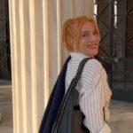 Smaragda Karydi Instagram - Να σας πω κάτι; Εμένα μ’ αρέσει που φέτος ο χειμώνας εκεί που πάει να μπει όλο το μετανιώνει και γίνεται πάλι κάτι σαν καλοκαίρι. Βόλτες με ήλιο μέχρι να σβήσει ο ήλιος 🌞 #ale #nonusualcasual #setthemood @ale_non_usual