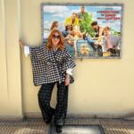 Smaragda Karydi Instagram - Σάββατο. Φύγαμε για διπλή παραστασούλα @i_marixouana_tis_mamas είναι η καλύτερη