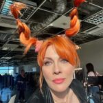Smaragda Karydi Instagram – Στον φετινό κύκλο του @iq160greece η κατάσταση έχει ξεφύγει και δε μαζεύεται με τίποτα 💥
@nikos_kouris_official @starchanneltv @pierrosandrakakos @barkingwell_media #shootingday #backstage