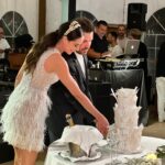 Smaragda Karydi Instagram - Ευαγγελία, Στράτος Νικόλας Ένας για ολους κι όλοι για έναν. Ενωμένοι από πάντα και για πάντα. Μέσα στο ζόφο και την απελπισία των ημερών, η γιορτή της ζωής, της ένωσης και της αγάπης Τυχεροί που έχετε ο ένας τον άλλον κι εμείς ευλογημένοι που σας έχουμε στη ζωή μας. Σας ευχαριστούμε που μας κάνατε συγγενείς σας. Πνευματικούς γονείς και πνευματικά αδέρφια Οχι τ αδέρφια που μας έτυχαν. Τα αδέρφια που διαλέξαμε Νυνί δέ μένει πίστις, ἔλπίς, ἀγάπη, τά τρία ταῦτα· μείζων δέ τούτων ἡ ἀγάπη». @evagelia_siriopoulou_official @stratos_ptz @sklgeorge @atheridis_thodoris_official @michalis_marinos_official @tzela