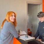 Smaragda Karydi Instagram – Τώρα που ανοίγει ο καιρός είχα ανάγκη από ένα cabrio γιατί 
με το ευέλικτο leasing, SIXT Plus, έχεις οποίο όχημα θέλεις και όποτε το θέλεις, χωρις προκαταβολή! 🧡
Εσύ ακόμα να μπεις στο leasing.sixt.gr? #sixt