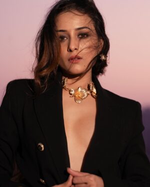 Sneha Jain Instagram - "Radiating beauty, empowered by independence, she's a masterpiece of strength and grace."

📸 : @chitrdev.in 

#reelitfeelit #trendingnow #fyp #explore #candidmoments #photoshoot #photoshoot #luxury #lifestyle #actorlife