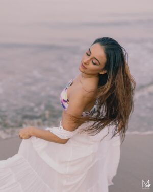 Sneha Jain Instagram - Lovergurl ❤️‍🩹
📸 : @_megapixelphotography 
.
.
.
#snehajain #beachgirl #photoshoot #photooftheday #portraitphotography #lovergurl #love