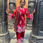 Sneha Paul Instagram - Har har Mahadew 🔱 #mahakal #ujjain #monday #jaimahakal #12joytilinga #darshan