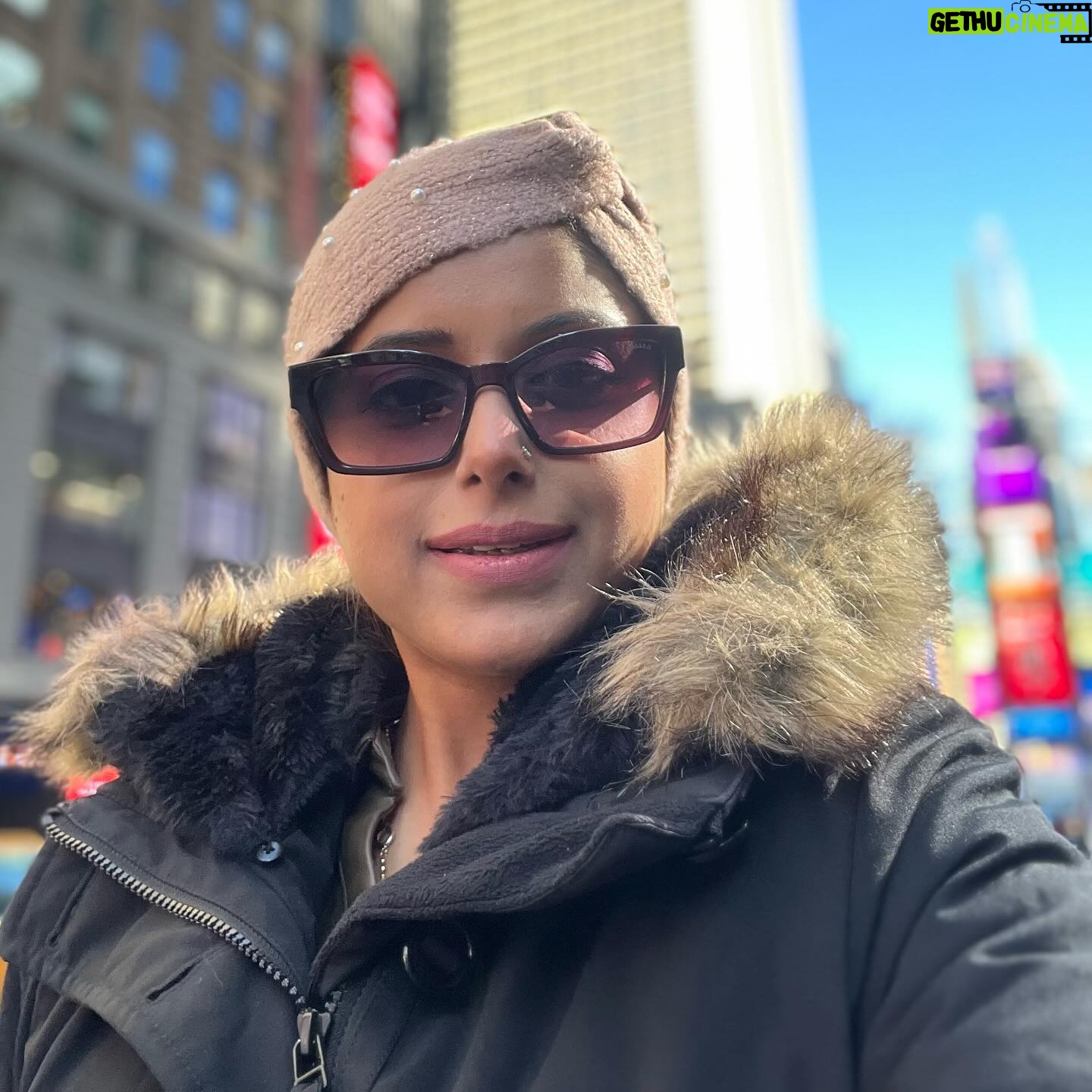 Sneha Paul Instagram - Thank you so much Devi. You are amazing person. ❤️🥰😍