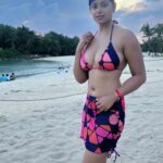 Sneha Paul Instagram - Summer vibes🧜‍♀️🏊🏻‍♀️👙 #summervibes #summertime #chill #swimming #swim