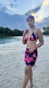 Sneha Paul Instagram - Summer vibes🧜‍♀️🏊🏻‍♀️👙 #summervibes #summertime #chill #swimming #swim