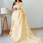 Sneha Paul Instagram - Saree- @dorbysneha Please D.M Beautiful Embroidery designer Saree with blouse are available. #dorbysneha #saree #sareelove #beauti #handwork #ethnic